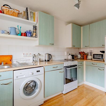 Characterful 1 Bedroom Flat Close To Dlr Londres Exterior foto