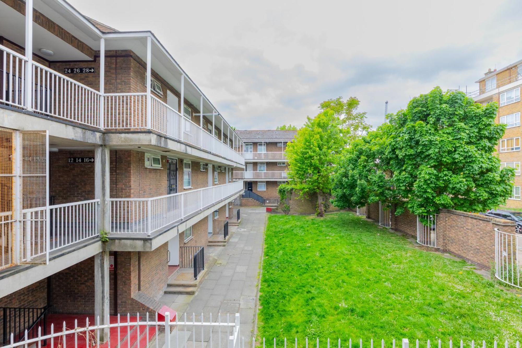Characterful 1 Bedroom Flat Close To Dlr Londres Exterior foto